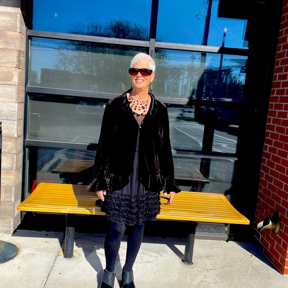 Meet your Posher, Jodée - Picture 1 of 12